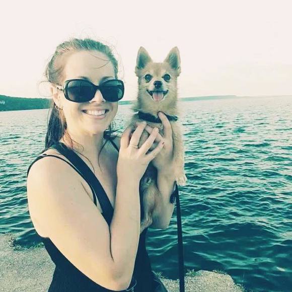 Meet your Posher, Kristen - Picture 1 of 1